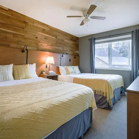 Entire Lovely Townhouse Mountain View! Canmore Exterior photo