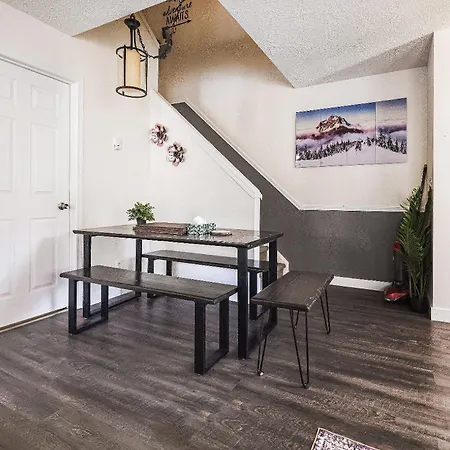 Entire Lovely Townhouse Mountain View! Canmore Exterior photo